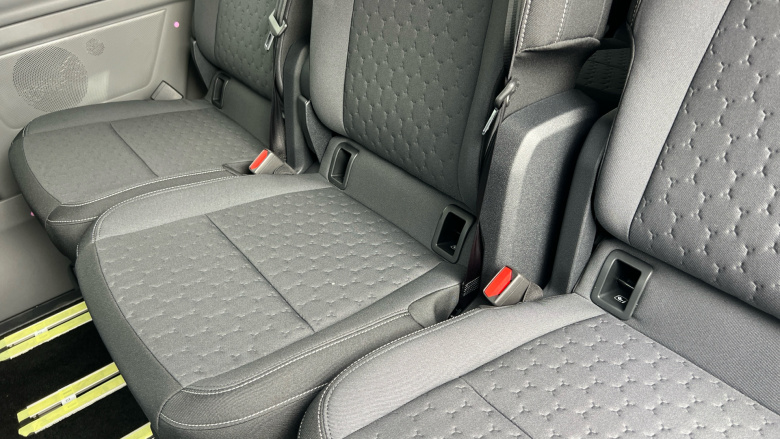 Ford Tourneo Custom 320 L1 Diesel Fwd 2.0 EcoBlue 150ps H1 Titanium 8 seater